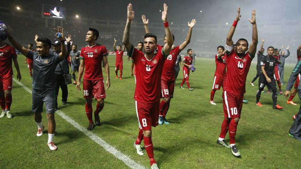 Lima tahun silam, timnas Indonesia nyaris menjadi juara Piala AFF 2016 andaikata tak ditekuk Thailand di leg kedua babak final. - INDOSPORT